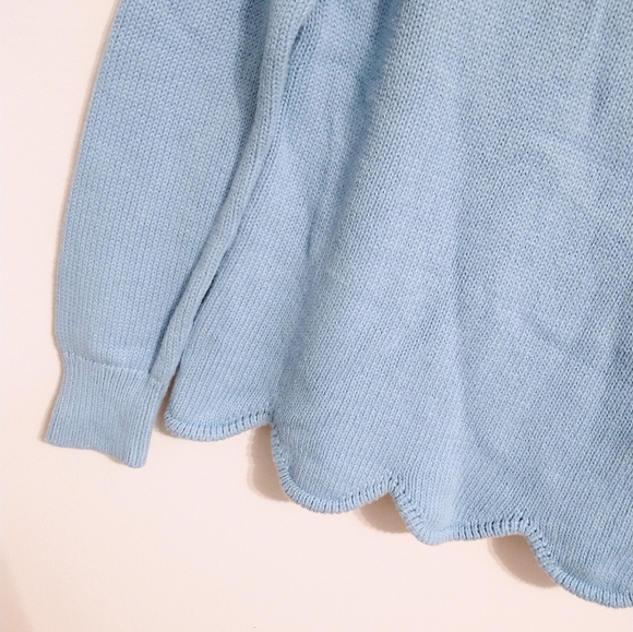 J Crew baby blue thick knit sweater with crewneck and scalloped hem. Size small - Picture 4 of 7